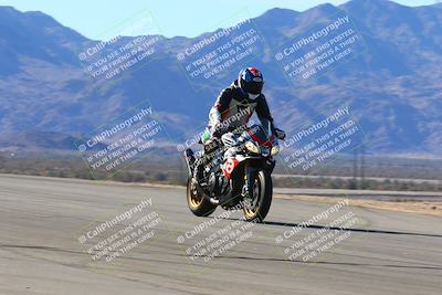 media/Jan-09-2022-SoCal Trackdays (Sun) [[2b1fec8404]]/Turn 8 (1045am)/